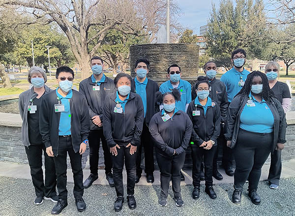 THD – Project Search Group Pic-outside